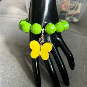NWOT Vibrant  RMN Green Bracelet with Yellow Butterfly Charm